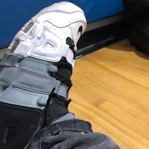 Meet your Posher, Hinton